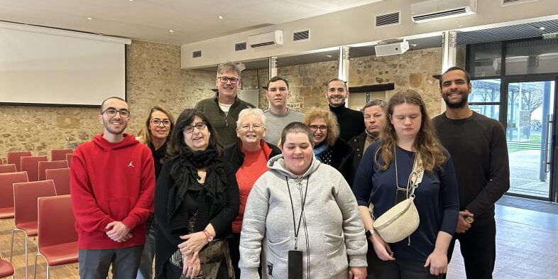 Gruppenbild mit Lehrkräften